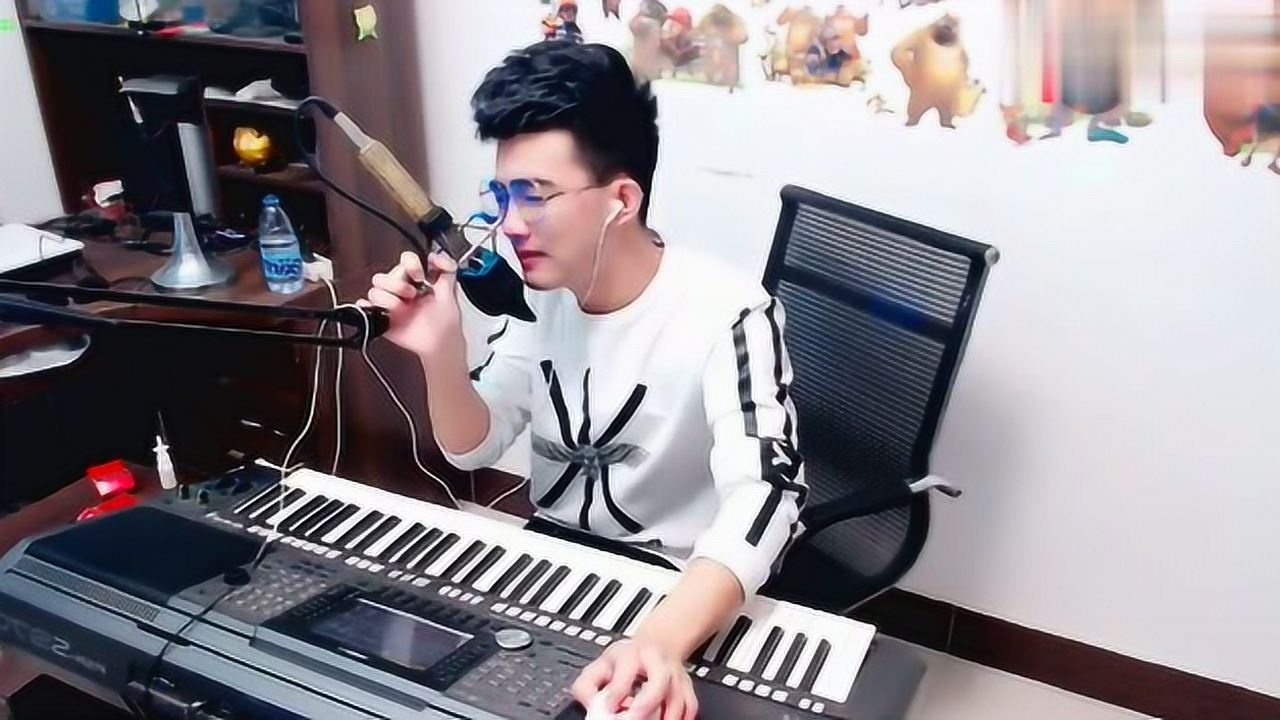 音乐奇才纪伟演唱歌曲像我这样的人