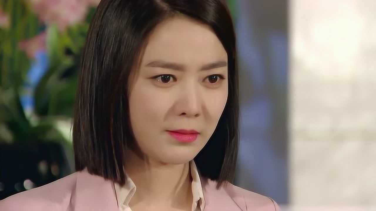 李素妍发现姐姐背地里瞒着她很多秘密