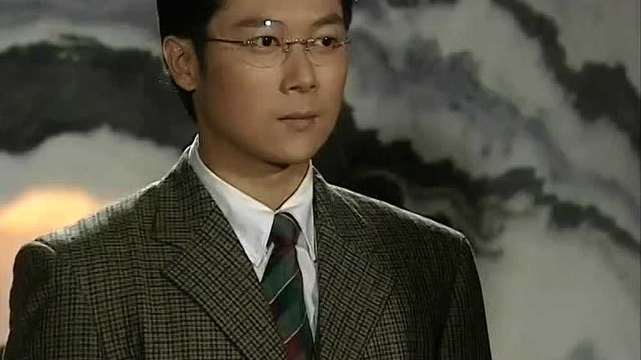 木棉花的春天女子接到一电话脸色瞬间变了