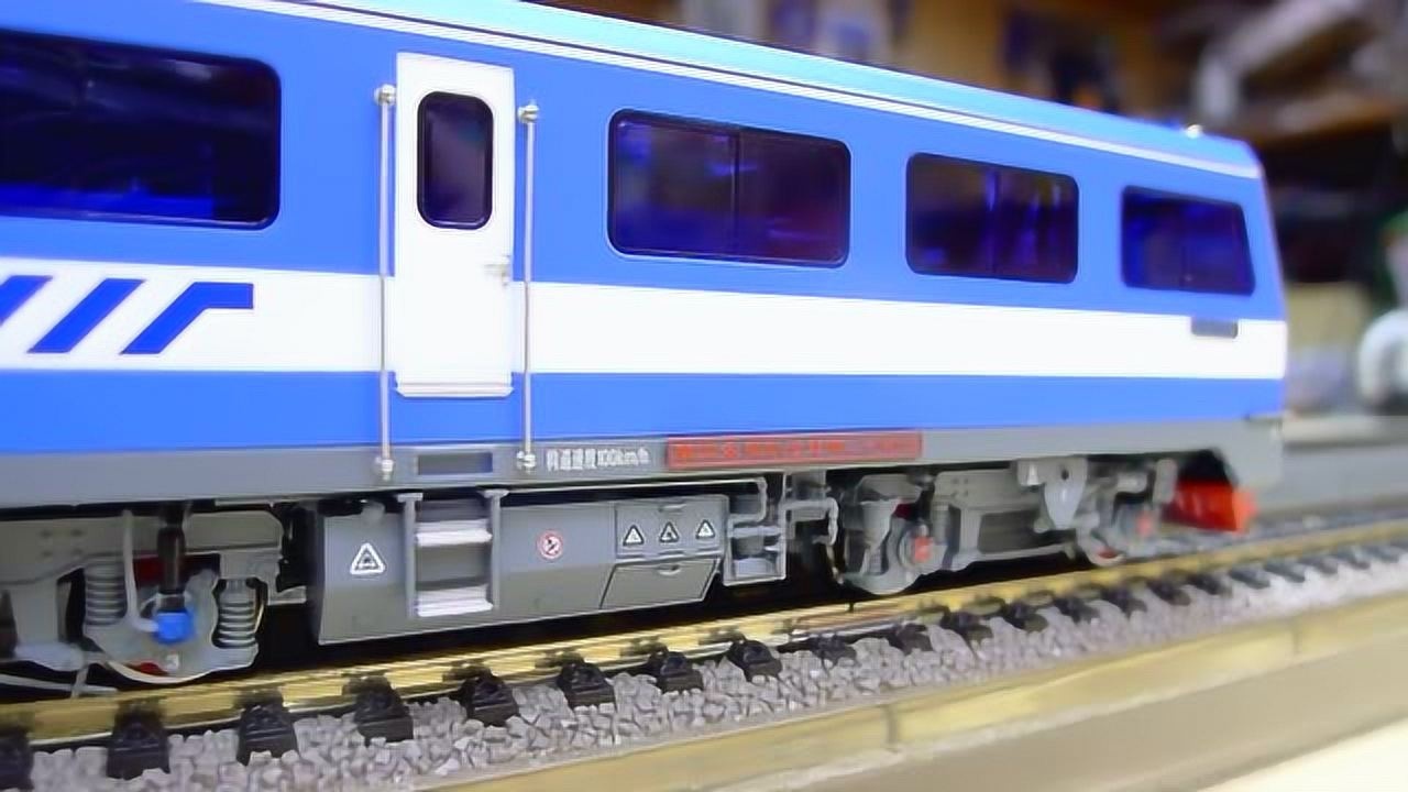 火车模型:n27金鹰轨道车,安装了音效芯片,启动声太真实了!