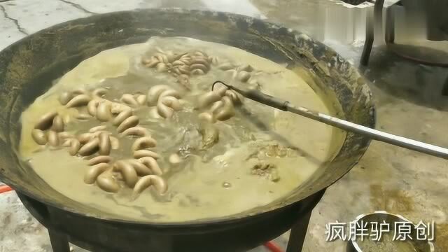 黔东南黑暗料理牛瘪汤,外地人看着都害怕,当地人吃得津津有味