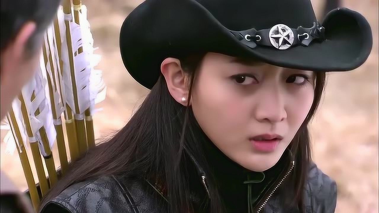 箭在弦上:二航被围攻,爷爷箭法出神入化,射出去的剪竟然会拐弯