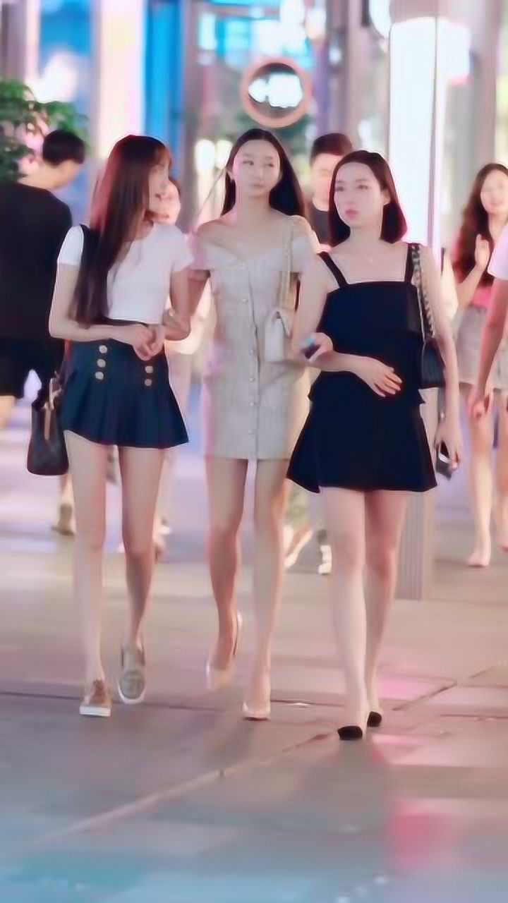 三位大白腿美女白得发光真是太美了极品中的极品