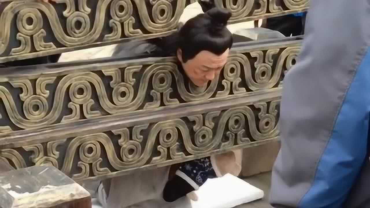 杀头的戏虽然知道是假的但是看到现场还是觉得很恐怖