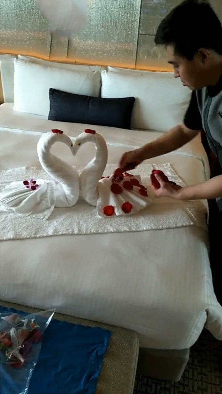 小伙用毛巾叠出20多种小动物网友舍不得拆开