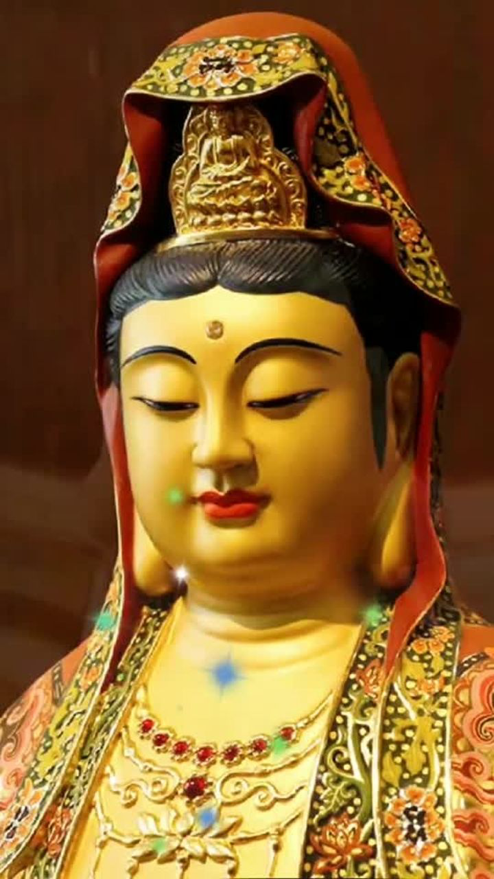 南无观世音菩萨佛教以莲花代表清净,因莲花生于污泥而不受染.