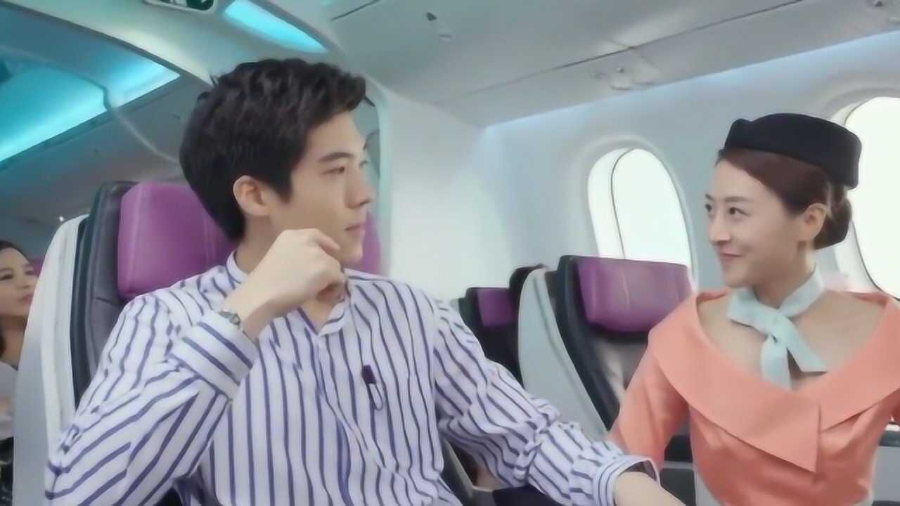 见过美女撩帅哥，没见过这么主动的，胆真大！_高清