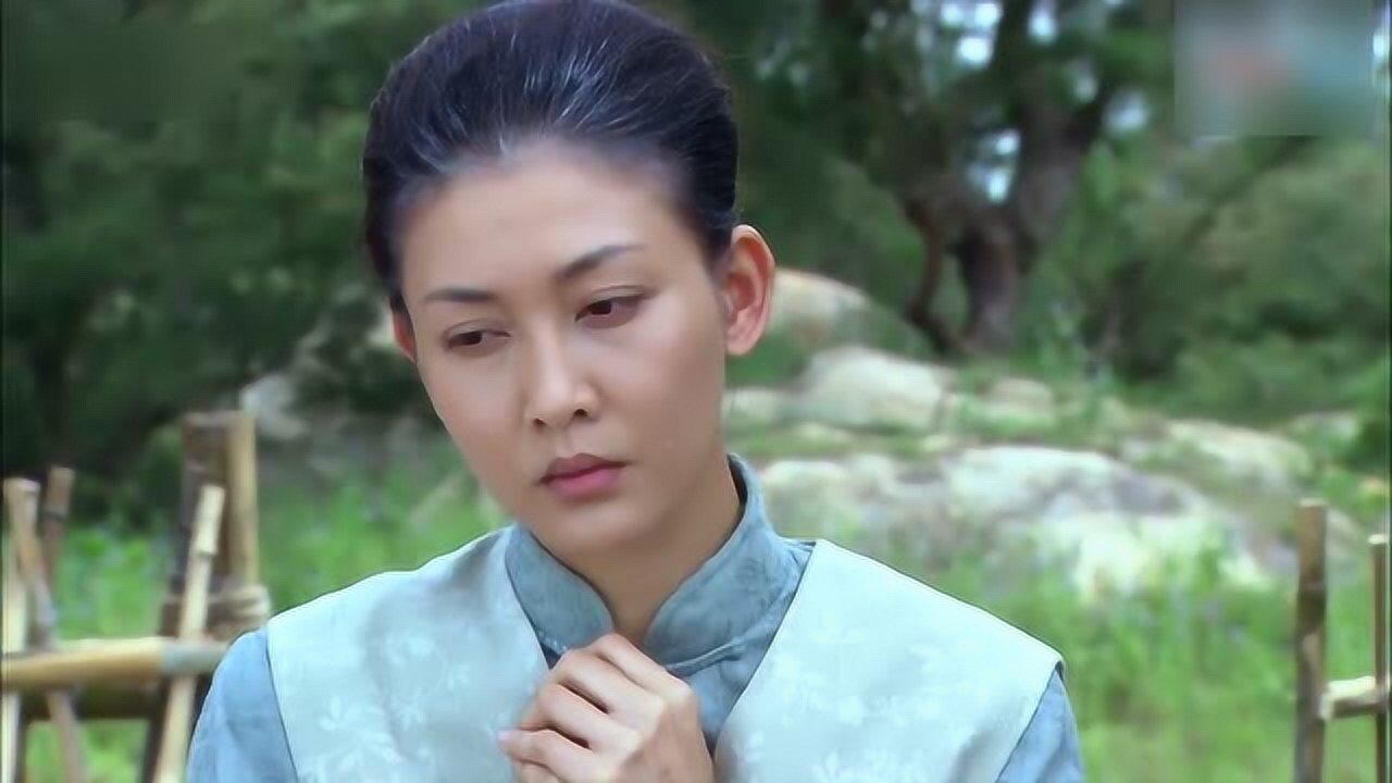 后妈的春天翠花已经有了白头发独自对着扳指发呆这是唯一的念想