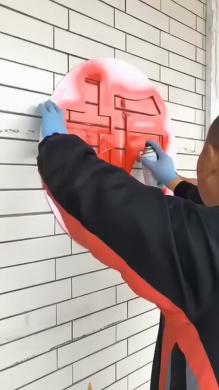 拆字一喷,立提大奔,房屋一扒帕拉梅拉!