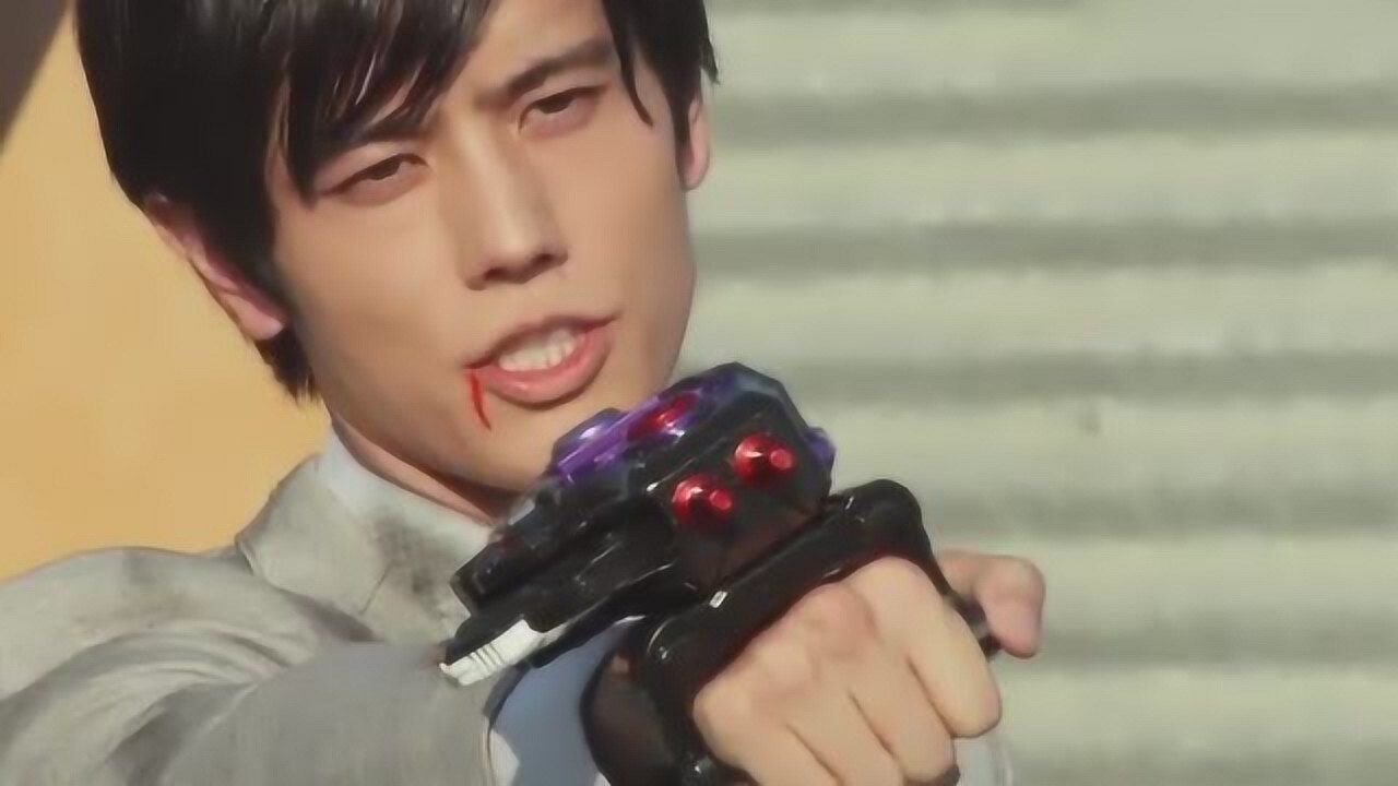 假面骑士exaid:卡带即将完成,社长现出真身了!