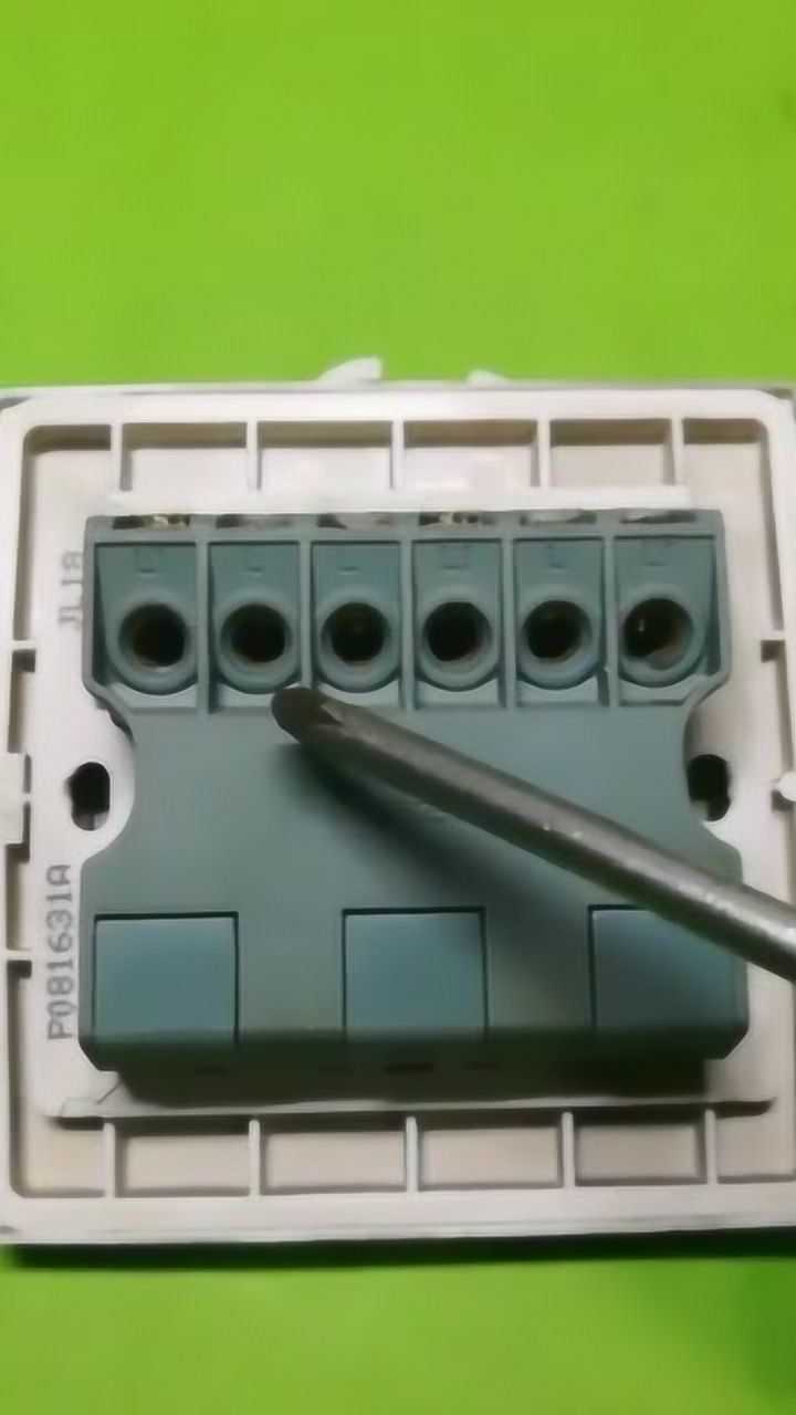 三联单控开关接线方法师傅给你讲解