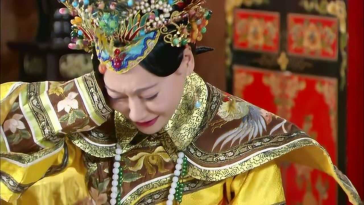 大清朝完蛋了,隆裕太后受不了打击,整个人像疯了一样