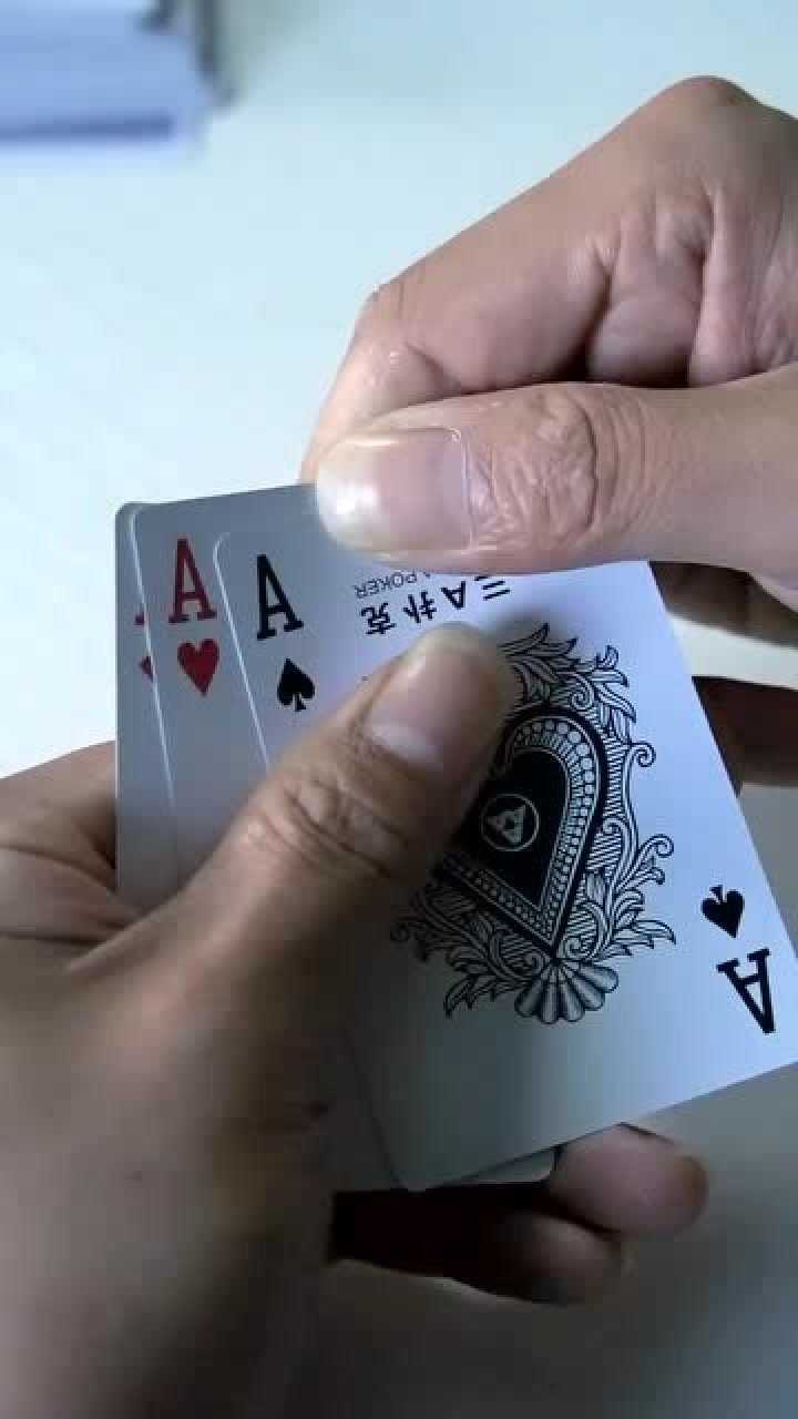 当我炸金花看到3个a的时候,我连墓地都想好买哪了!可是结局太悲催了