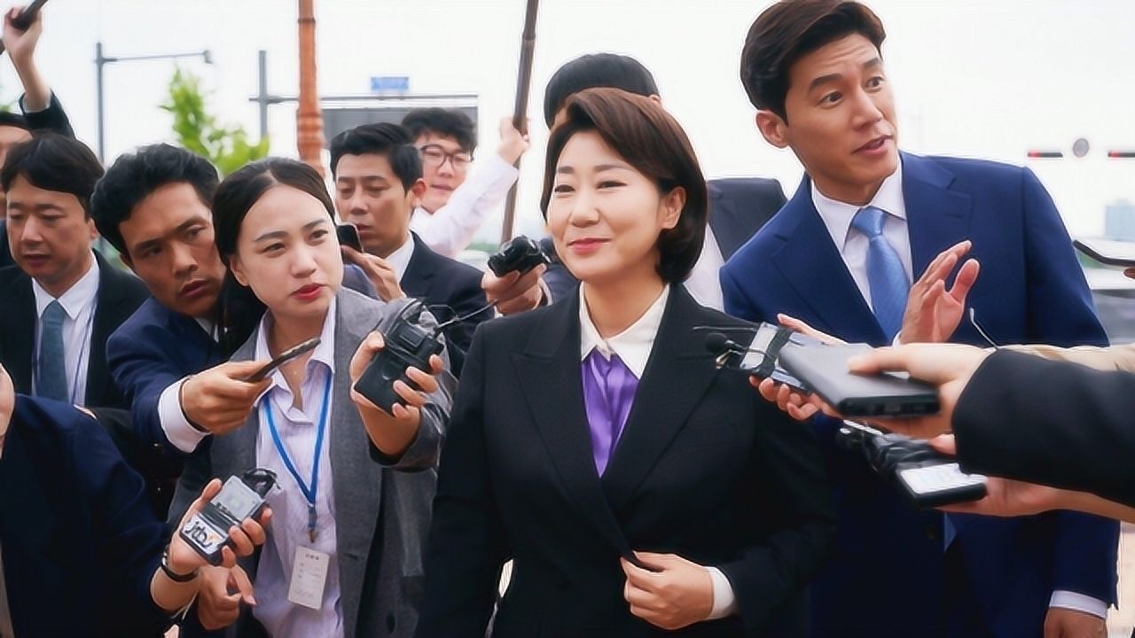 女议员不能撒谎,选举时自曝黑历史,支持率却飙升!韩国喜剧片