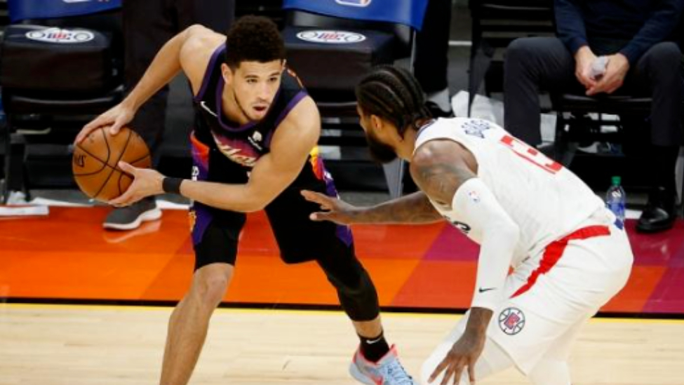 原声揭秘|21年布克和乔治场上冲突互怼:你一点都不强硬,软蛋