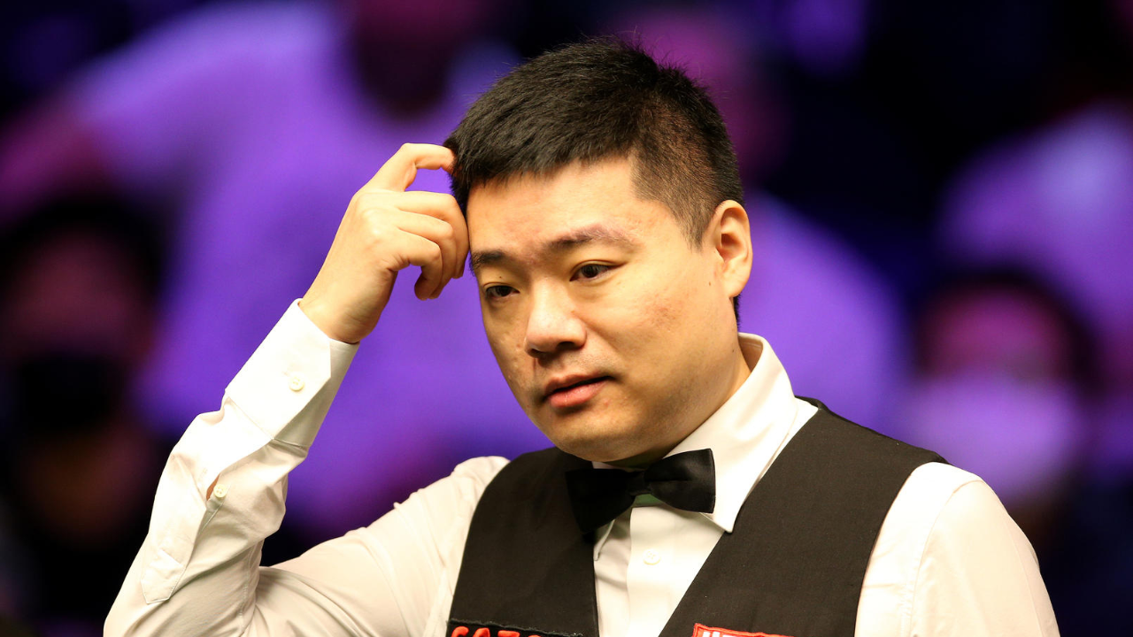 丁俊晖夺冠却遭质疑!奥沙利文惨遭逆转,球迷质疑,故意放水输球