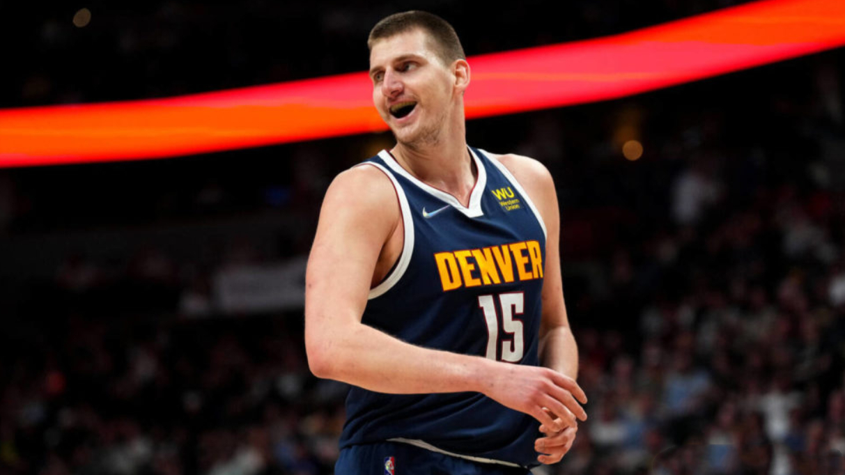 效率太高!约基奇10投全中 21 19 15大三双率队轻取奇才