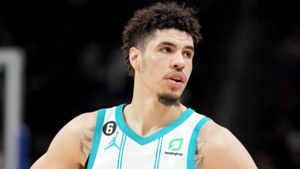 赛季报销!黄蜂官宣拉梅洛鲍尔成功接受右脚踝骨折修复手术