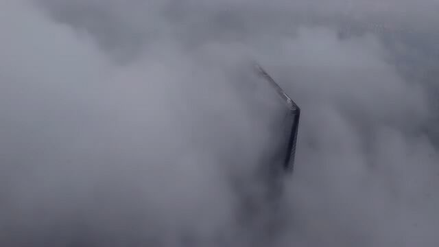 600多米高的建筑看风景,上海中心大厦实拍,中国第一高楼