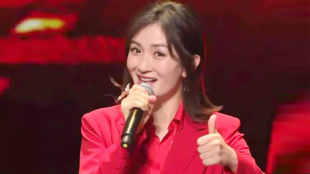 《我要上春晚》首播,央视主持人谢娜尬聊又尬舞,真是太为难她了.