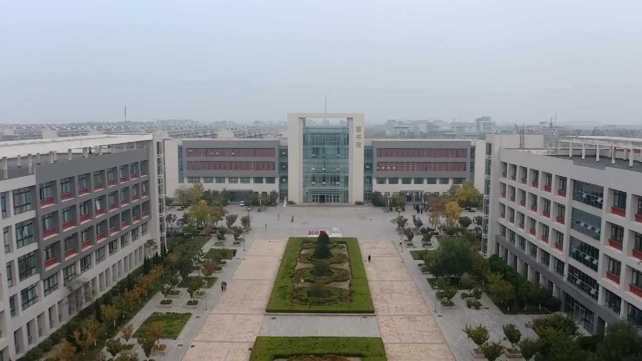 航拍校园宣传片