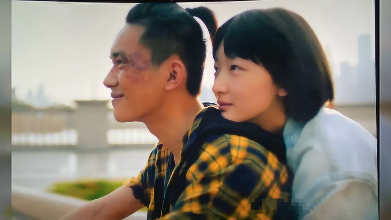 周冬雨 少年的你 好评如潮 易烊千玺太惊艳 是一个 剧抛脸