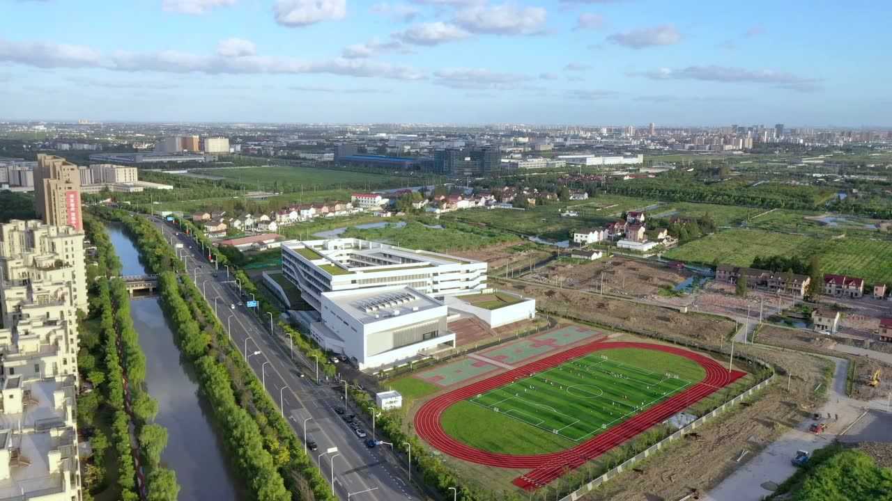 上海唐镇新市镇c-03b-01地块配套中学项目