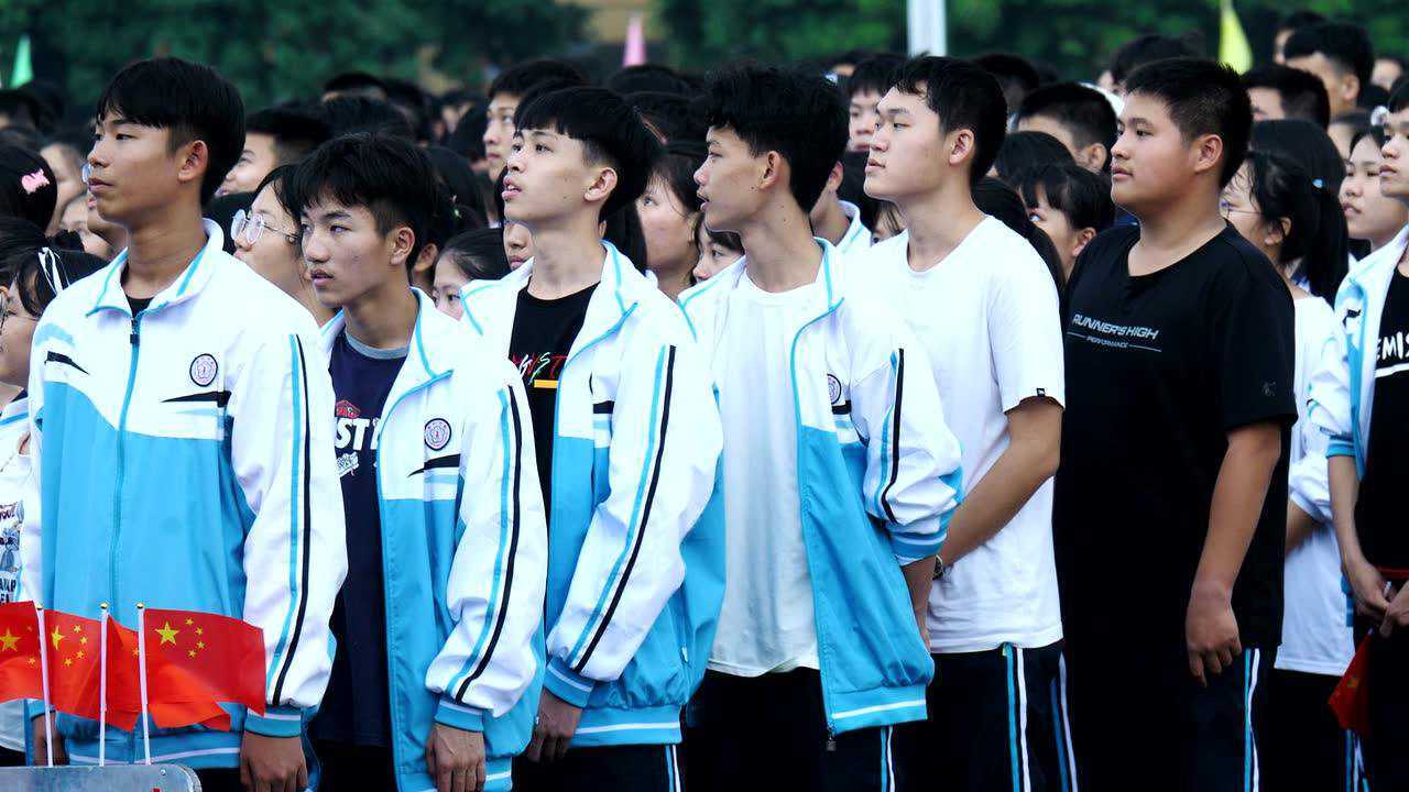 合浦廉州中学第十九届体育节开幕式