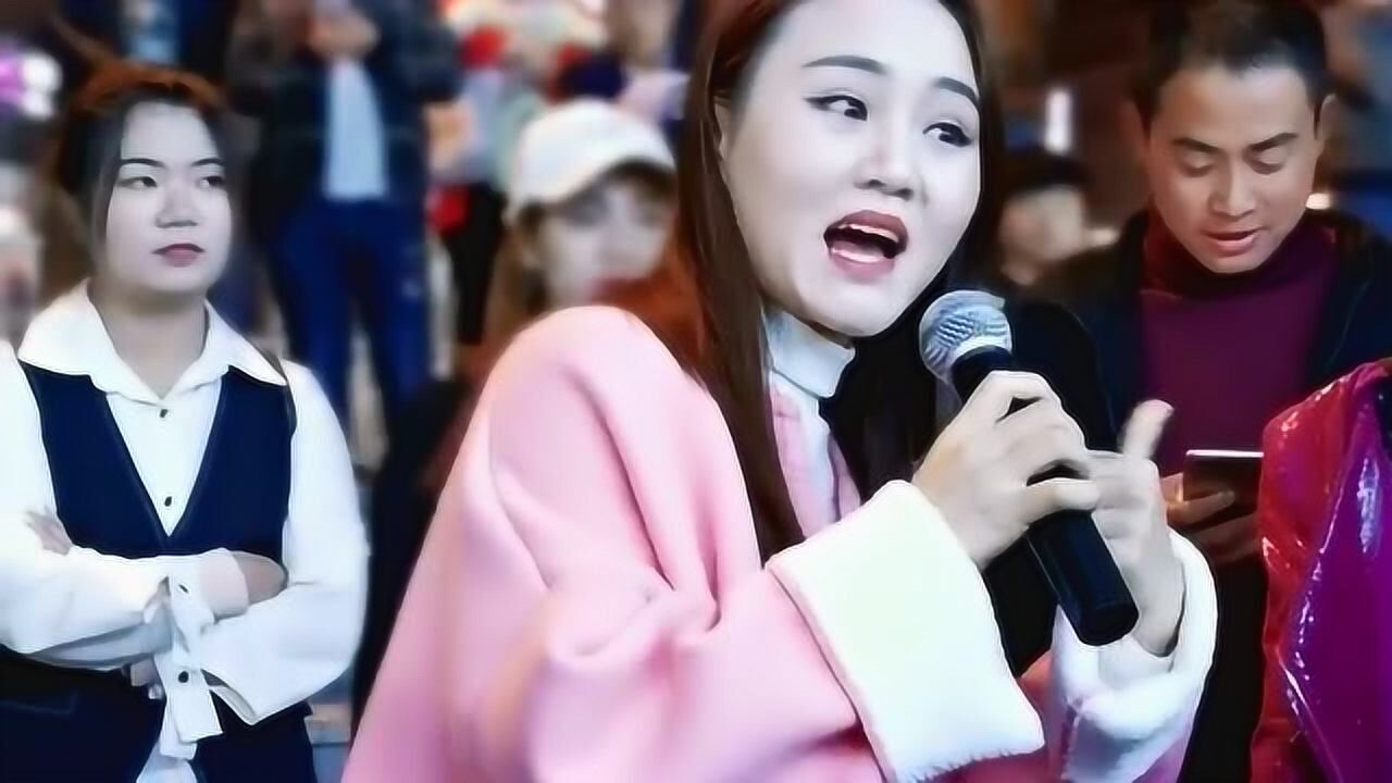 贵阳二小姐走心演唱《酒梦》,嗓音迷人好听,句句情深意切