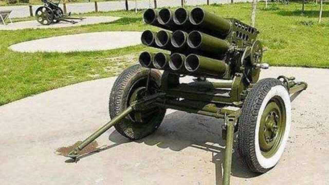 巨大进步中国63式107毫米火箭炮服役四十年其发挥着重要作用