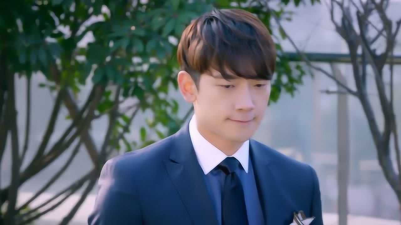 克拉恋人雷奕明对米朵实在是太宠了萧亮得知米朵没来上班