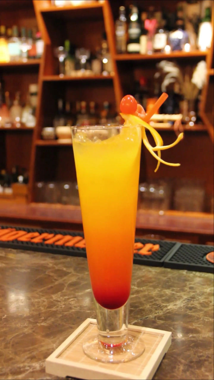 一款渐变色鸡尾酒,一看就会