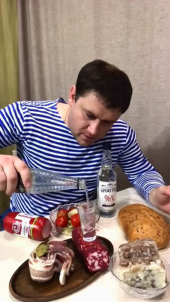 俄罗斯喝酒图片大全图片