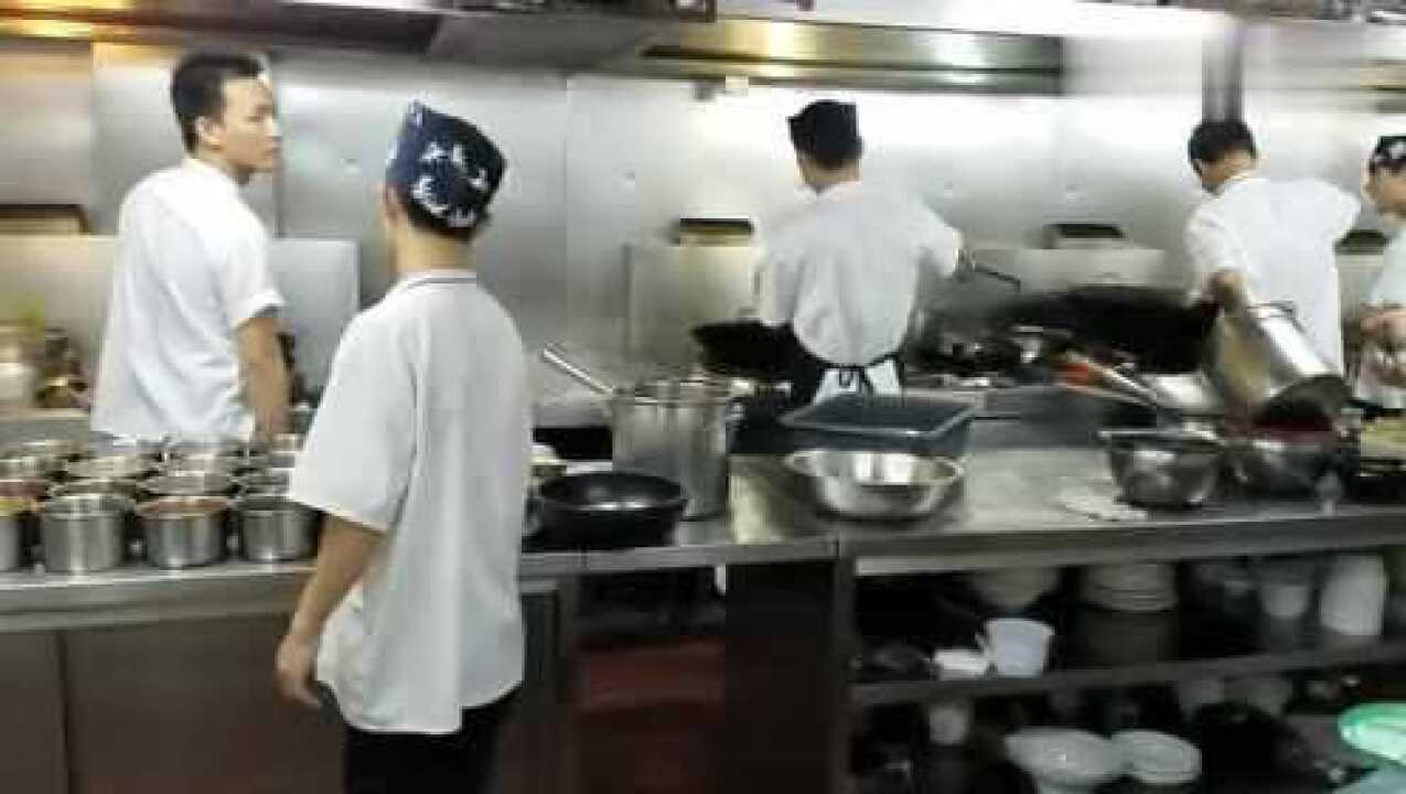 饭店后厨的日常原来是这样子的_腾讯视频