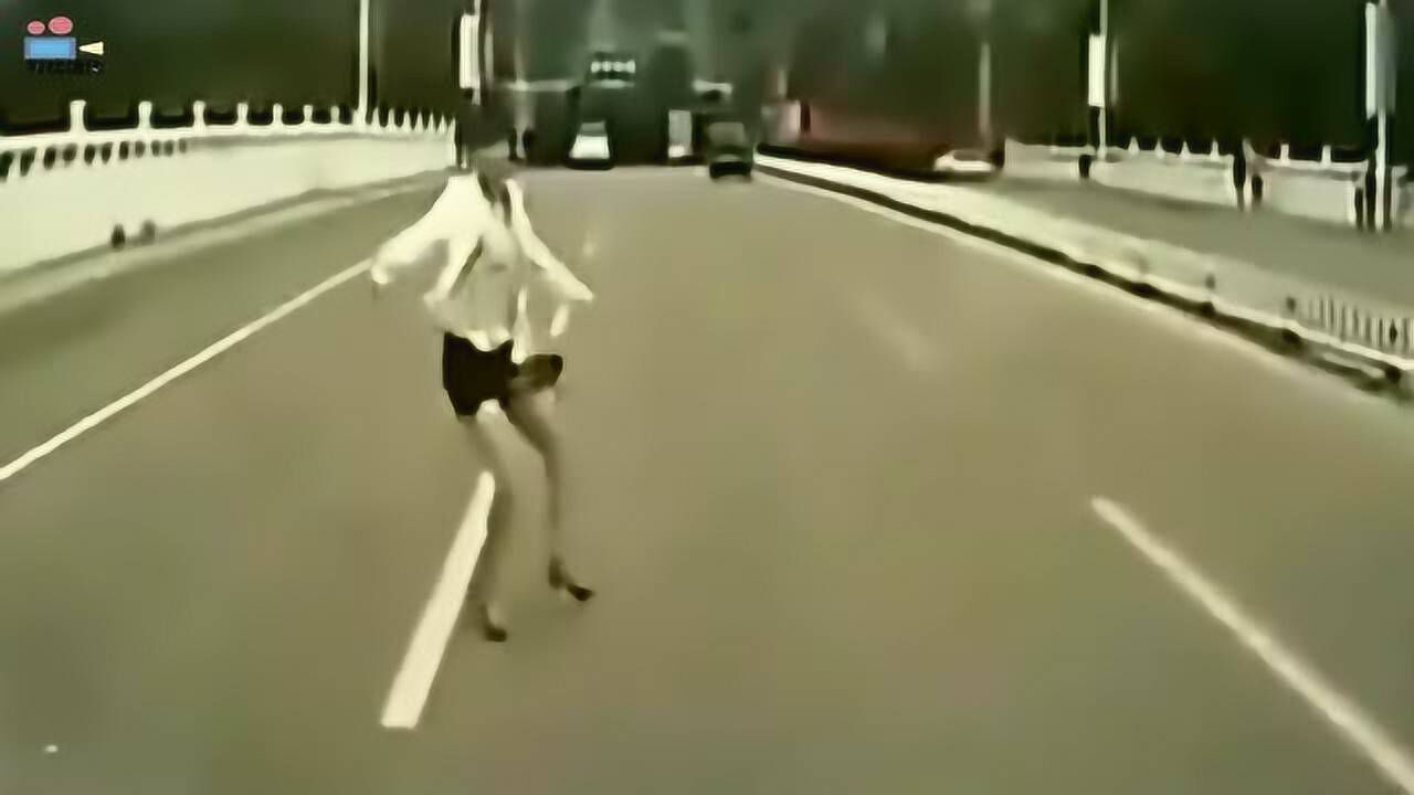什么是“变态”,这就是“变态”,镜头拍下女子无耻丢人的全过程_高清1080P在线观看平台_腾讯视频