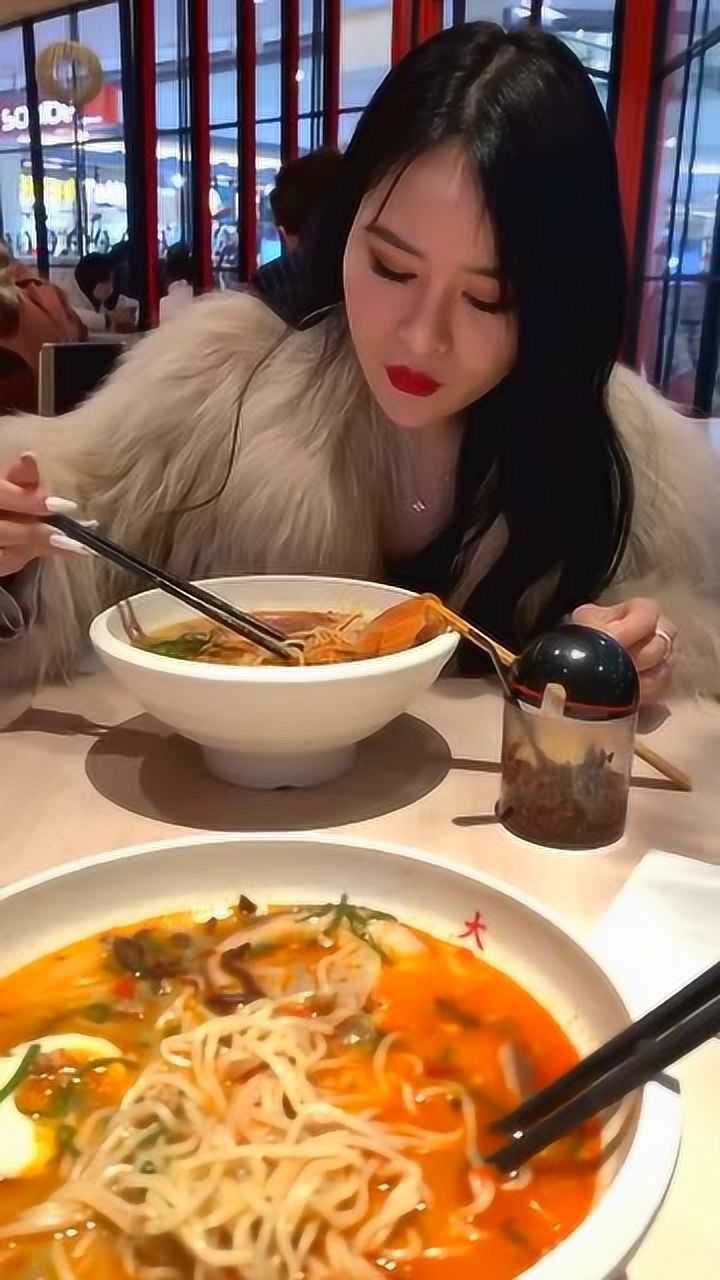 请相亲对象吃饭,她说就吃面吧,便宜点,能吃饱就行_腾讯视频