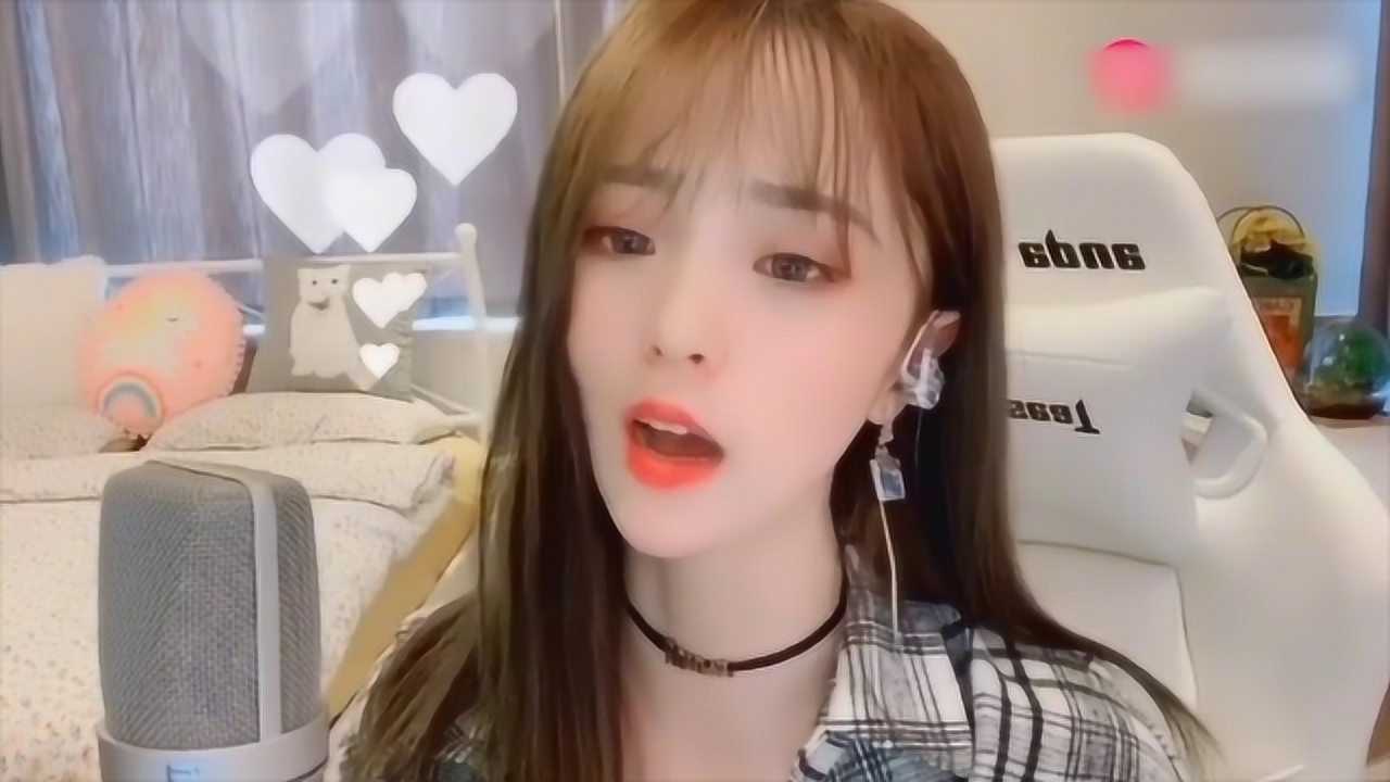 网红思思膨胀了竟敢挑战梅艳芳女人花没想到被烟嗓惊艳到