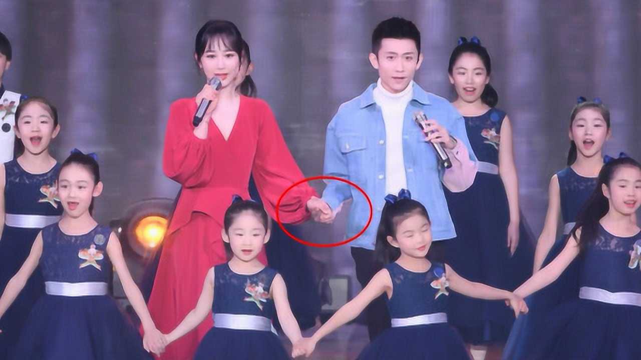 邓伦之后无人敢扶杨紫,李现肖战都退避三舍,只有他敢和杨紫牵手!