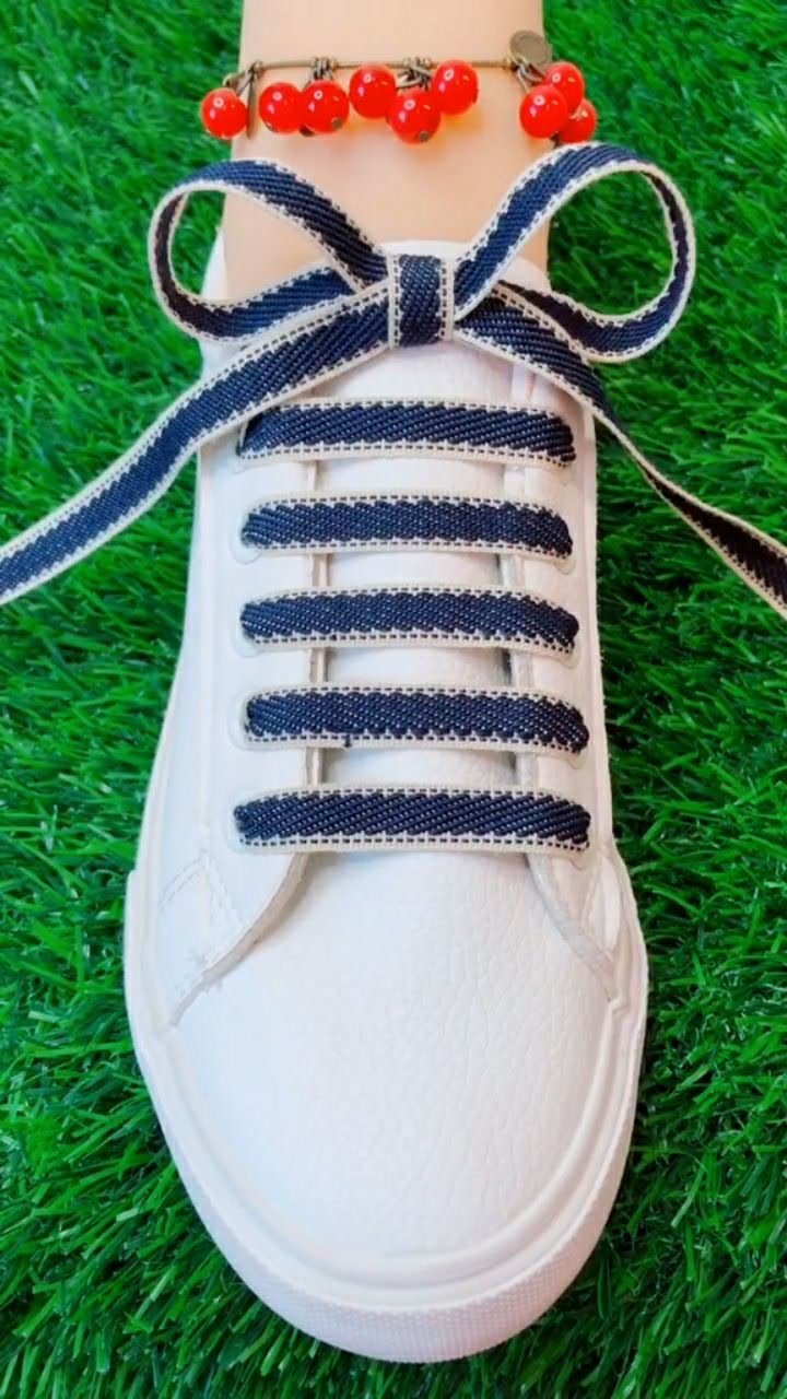 六孔鞋带简单系法帅气又时尚
