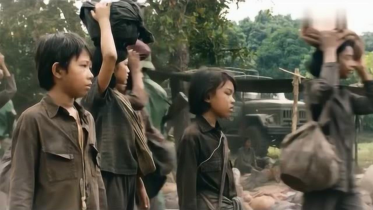 红色高棉武装反攻入侵的越南军队苦的是柬埔寨贫民百姓