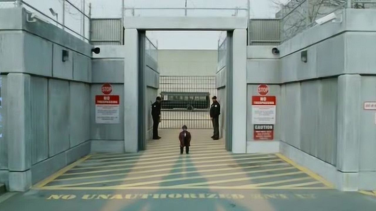 监狱出狱的大哥