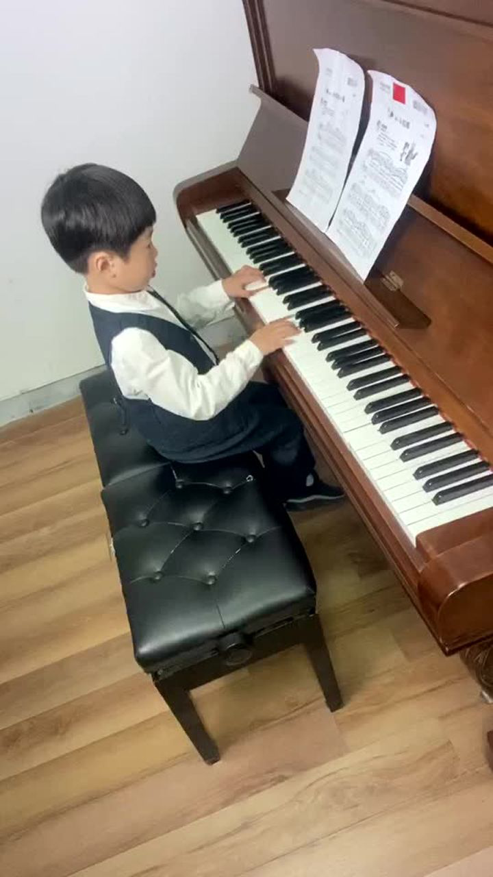 小星星 小红帽(张沐辰)