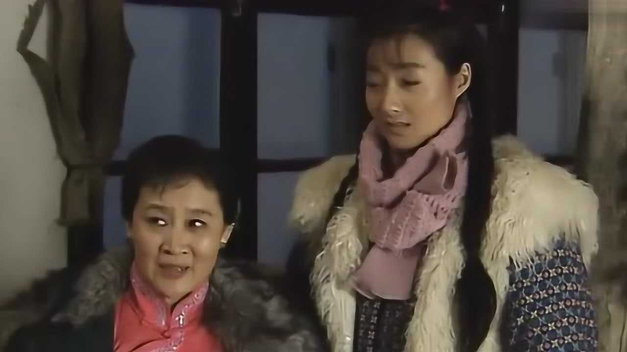 海洋男扮女装唱二人转结果唱完乡亲称赞不已太逗了