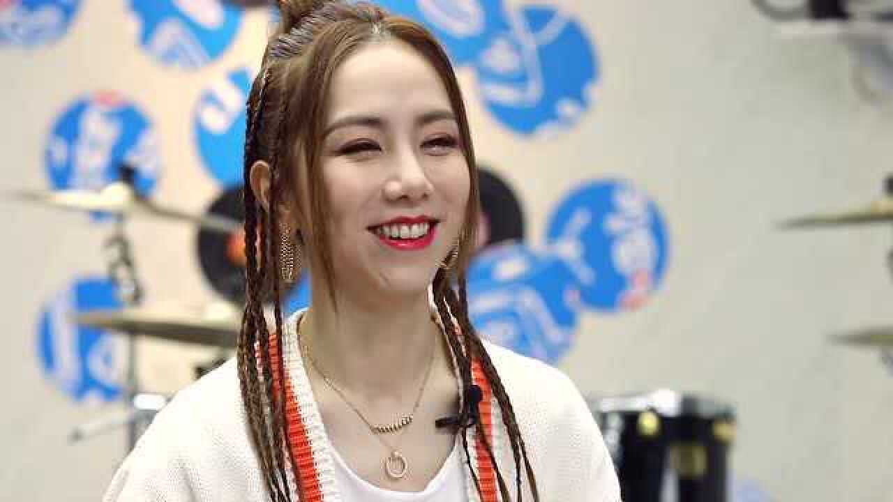 明日之子4邓紫棋我就是沙雕讲话好有梗