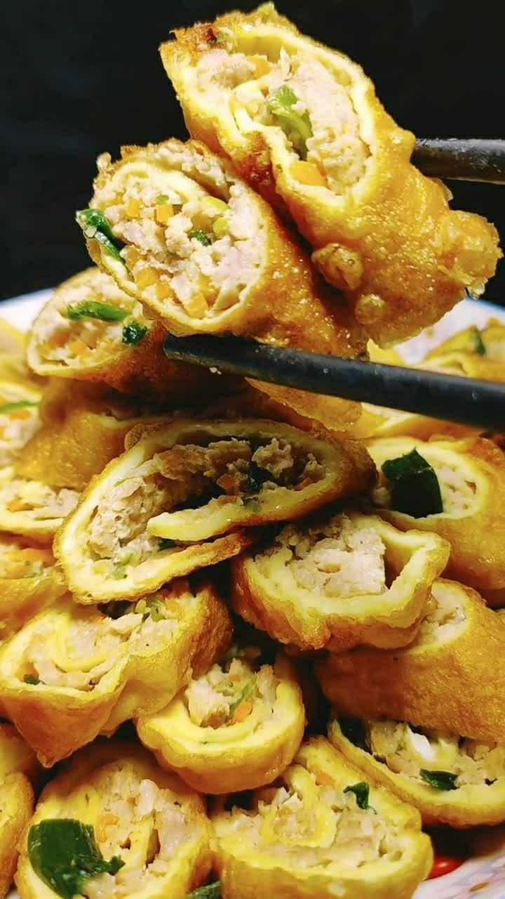 炸鹅脖形似鹅脖而取名外焦里嫩味道鲜美