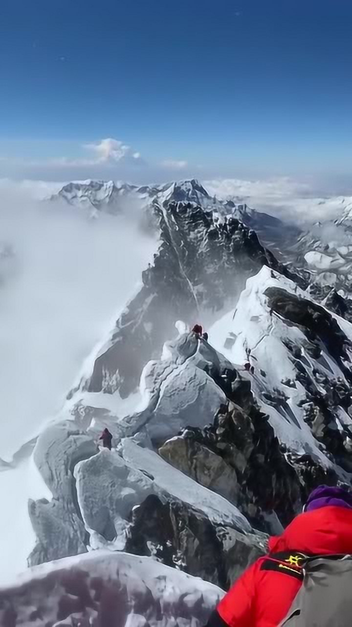 8848米的峰珠穆朗玛峰爬了55天终于登顶了太壮观了