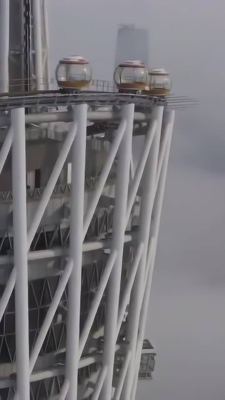 这就是广州小蛮腰创世界之最佩服设计师更佩服农民工