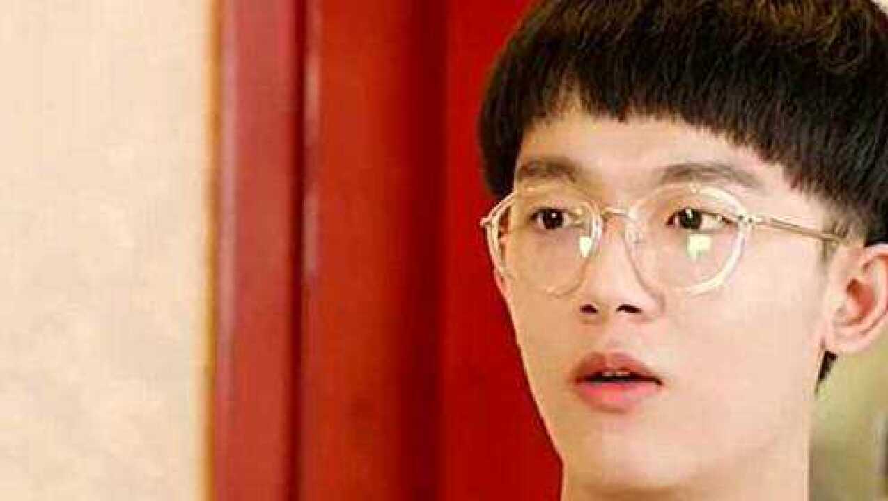 司徒二条做实验受伤老妈包私人飞机救命
