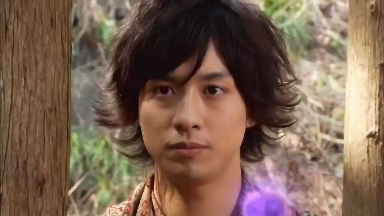 假面骑士平成主骑桐生战兔白发形态简直帅到没朋友