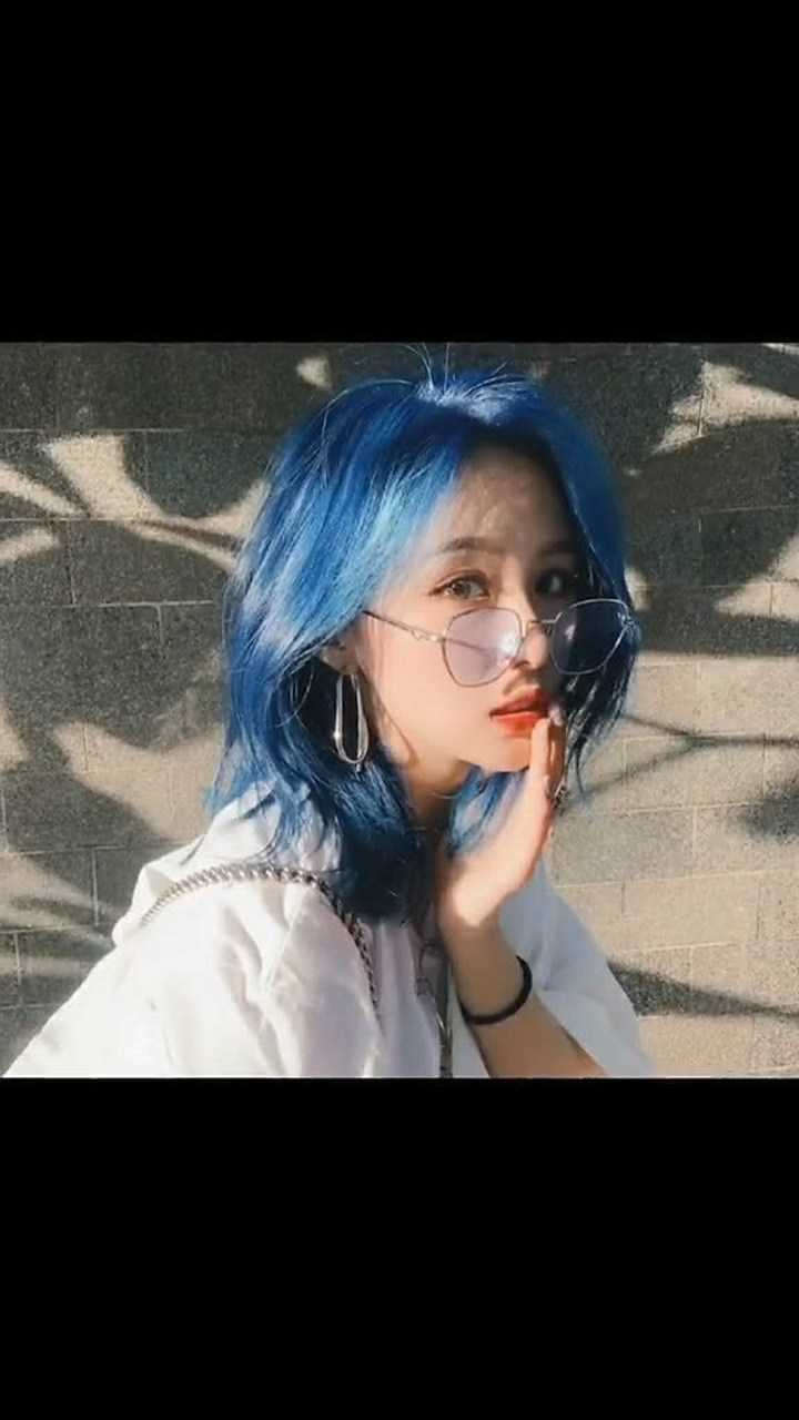 短发女生发色排行榜第一名鸢尾兰